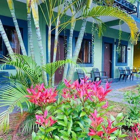 The Paramount Lodge Полоннарува Экстерьер фото
